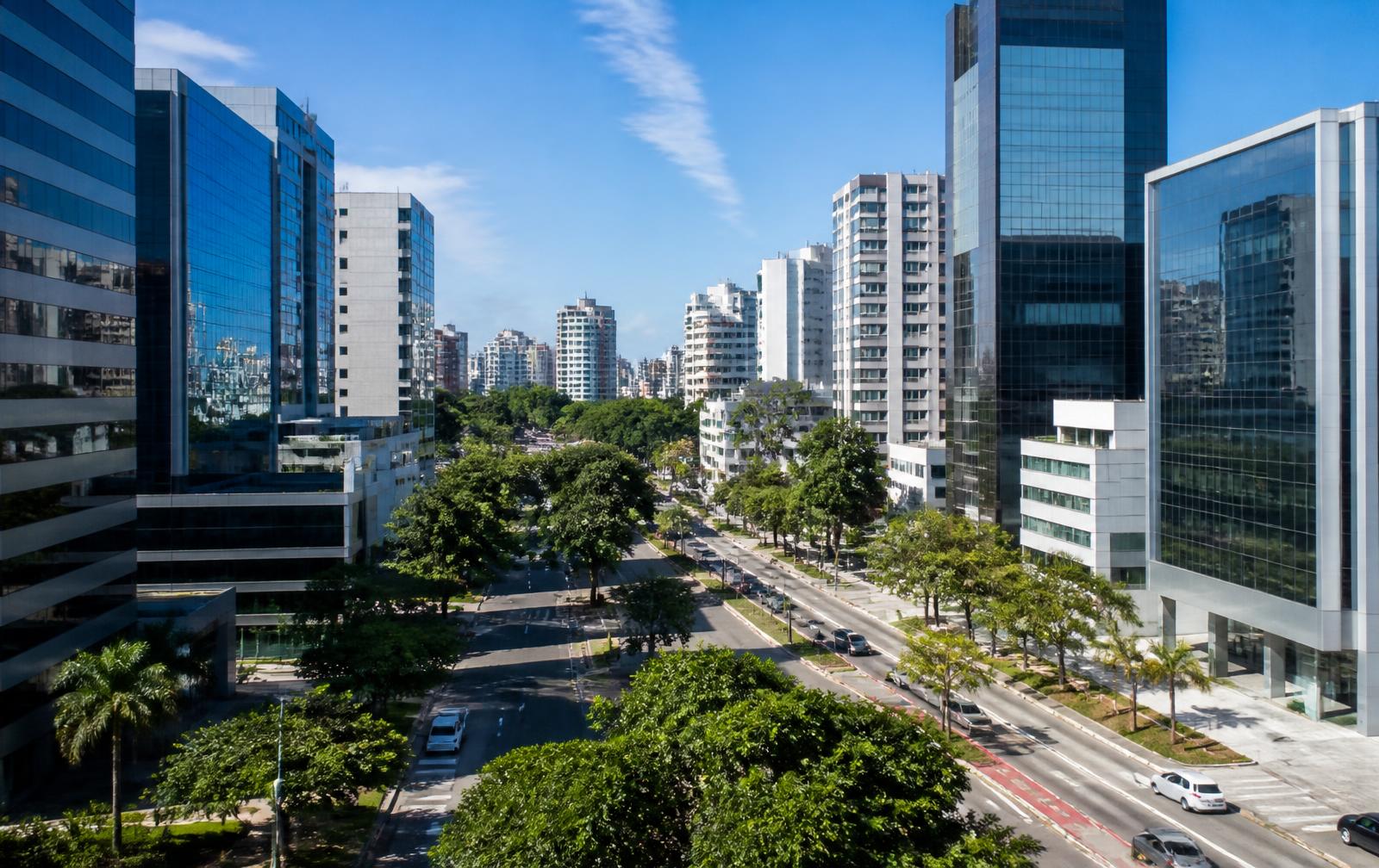 Ambiente empresarial urbano na região de Vinhedo